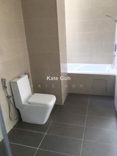 Bungalow House untuk Dijual di Lakefront Villa (Cyberjaya) - Hui Thing Goh - PropertyGuru.com.my