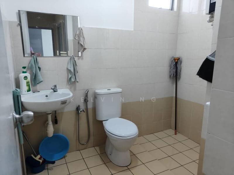 Condominium for Rent at Aman Heights Condominium - Kelvin Ng - Bathroom - PropertyGuru.com.my