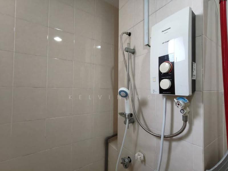 Condominium for Rent at Aman Heights Condominium - Kelvin Ng - Bathroom - PropertyGuru.com.my