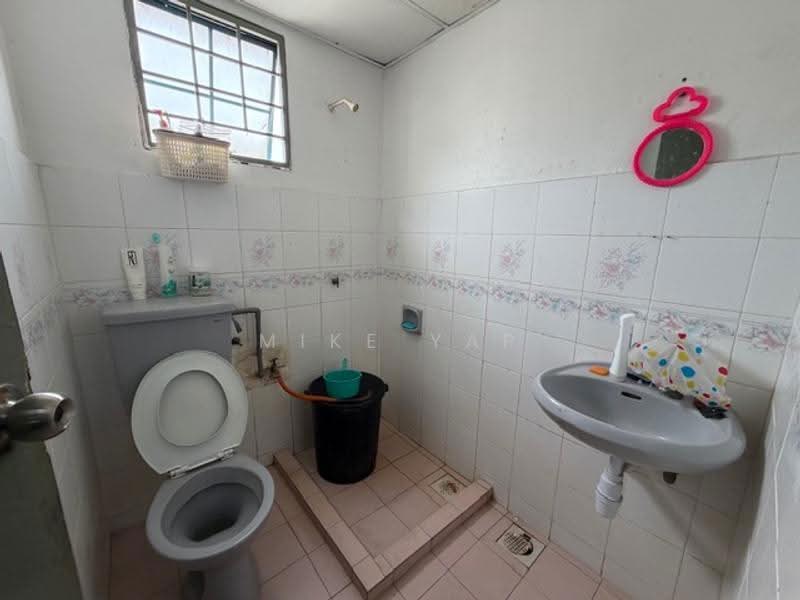Pangsapuri untuk Dijual di Menara Orkid - Mike Yap - Bathroom - PropertyGuru.com.my