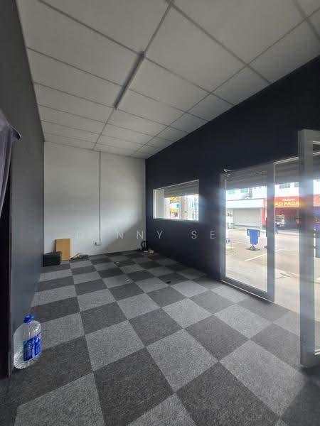 Kedai / Pejabat untuk Disewa di Kelapa Sawit (Kulai) - Danny See - Interior - PropertyGuru.com.my