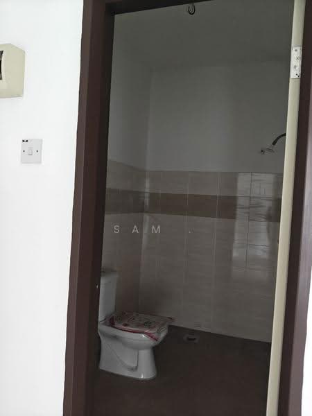 Rumah Teres 2-Tingkat untuk Dijual di Taman Bemban Raya (Batu Gajah) - Sam . - Bathroom - PropertyGuru.com.my