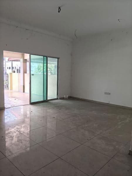 Rumah Teres 2-Tingkat untuk Dijual di Taman Bemban Raya (Batu Gajah) - Sam . - Living Room - PropertyGuru.com.my