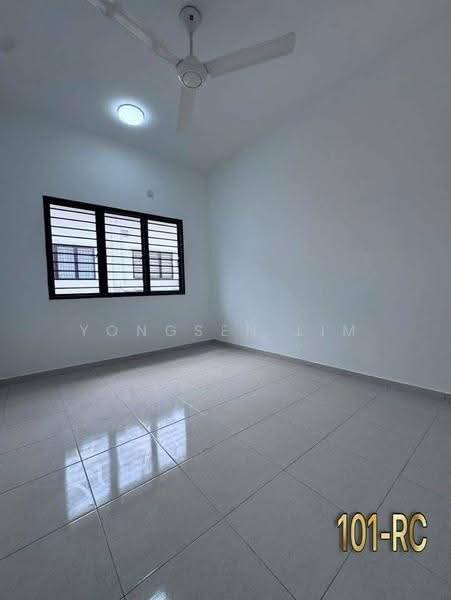 2-storey Terraced House for Sale in Setia Utama (Setia Alam) - Yongsen Lim - Interior - PropertyGuru.com.my
