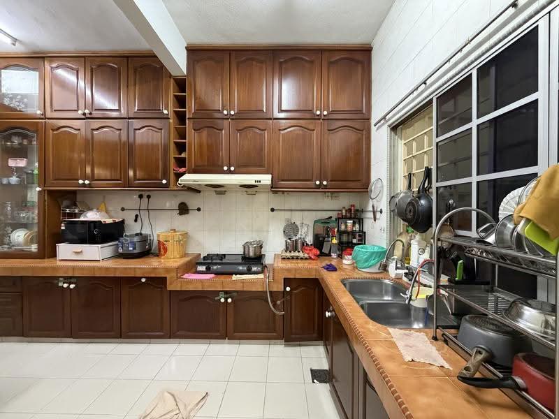Rumah Teres 2-Tingkat untuk Disewa di Bandar Sri Damansara (Selangor) - Sharon Cheng - Kitchen - PropertyGuru.com.my
