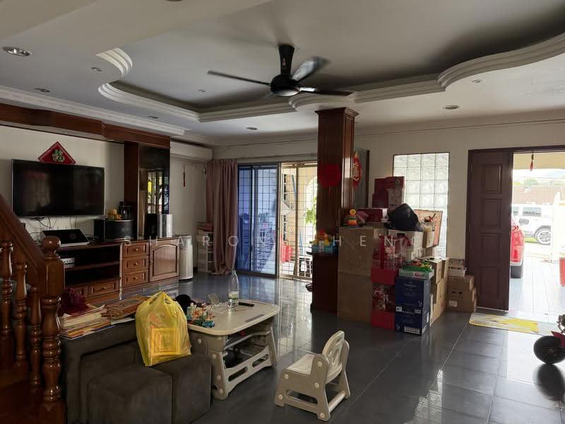 Rumah Teres 2-Tingkat untuk Disewa di Bandar Sri Damansara (Selangor) - Sharon Cheng - Living Room - PropertyGuru.com.my