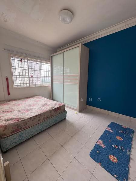 Pangsapuri untuk Disewa di Bayu Puteri 2 - Sam Phang - Bedroom - PropertyGuru.com.my