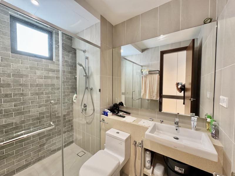 Condominium for Rent at Queens Residences Q1 @ Queens Waterfront - Kelvin Toh - Bathroom - PropertyGuru.com.my