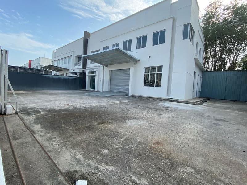 Factory for Rent in Taman Perindustrian Kinrara (Bandar Kinrara) - Shirley Sea - Exterior - PropertyGuru.com.my