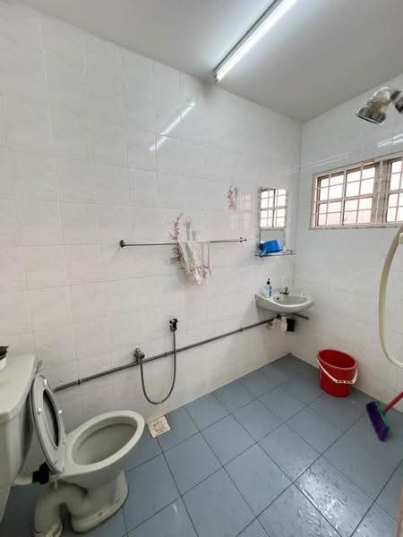 Rumah Teres 2-Tingkat untuk Dijual di Bandar Sri Damansara (Selangor) - Coyee Wong - Bathroom - PropertyGuru.com.my