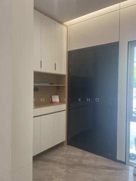 Terraced House for Rent in Bandar Tropicana Aman (Telok Panglima Garang) - Emily Kho - Entrance - PropertyGuru.com.my