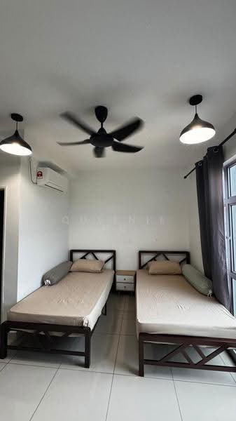 Kediaman Servis untuk Dijual di D'Putra Suites - Queenie Ng - Bedroom - PropertyGuru.com.my