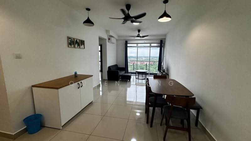 Kediaman Servis untuk Dijual di D'Putra Suites - Queenie Ng - Living Room - PropertyGuru.com.my