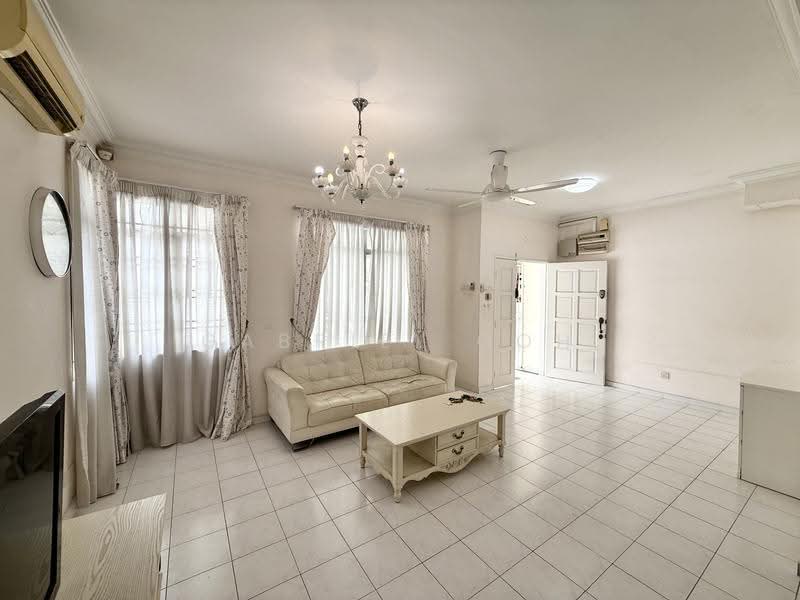 Rumah Teres 2-Tingkat untuk Dijual di Setia Impian (Setia Alam) - GABRIEL GOH - Living Room - PropertyGuru.com.my
