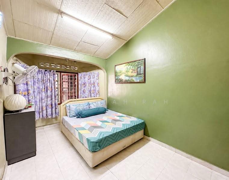 1-storey Terraced House for Sale in Bandar Tun Razak (Cheras) - Aimi Mahirah - Bedroom - PropertyGuru.com.my