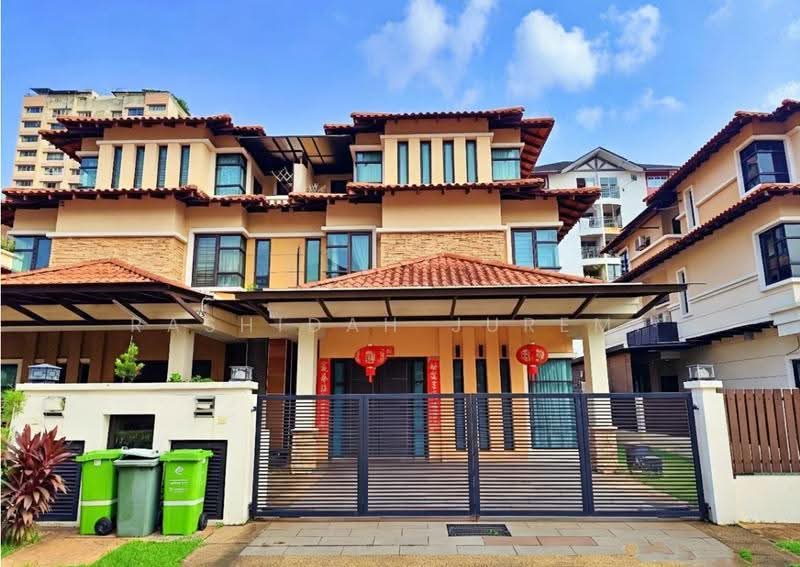 Semi-Detached House for Sale in Taman Yarl (Jalan Klang Lama (Old Klang Road)) - Rashidah Juremi - Exterior - PropertyGuru.com.my