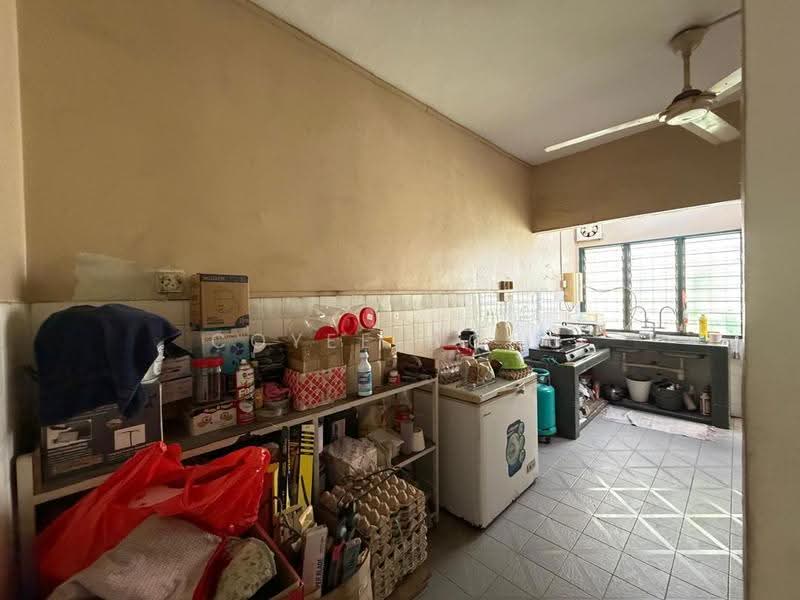 2-storey Terraced House for Sale in Taman Daya (Kepong) - Coyee Wong - Kitchen - PropertyGuru.com.my