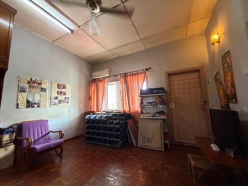 2-storey Terraced House for Sale in Taman Daya (Kepong) - Coyee Wong - Living Room - PropertyGuru.com.my