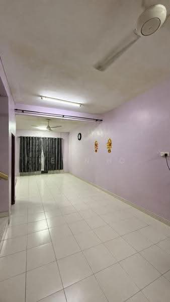 2-storey Terraced House for Sale in Taman Bestari Indah (Ulu Tiram) - Kevin Ho - Living Room - PropertyGuru.com.my