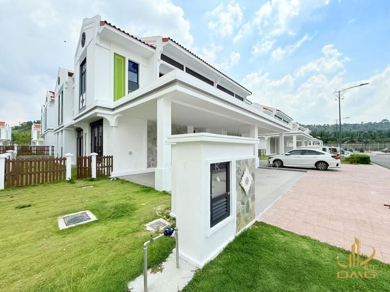 Rumah Berkembar untuk Dijual di Setia Eco Park (Setia Alam) - Celine Khoo - Exterior - PropertyGuru.com.my