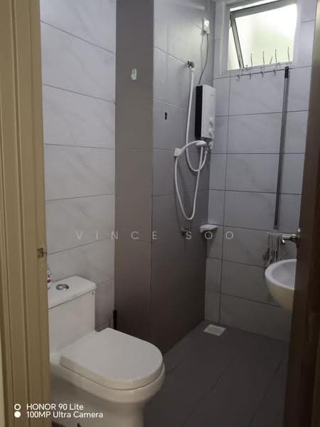 Kediaman Servis untuk Dijual di SKS Habitat - Vince Soo - Bathroom - PropertyGuru.com.my