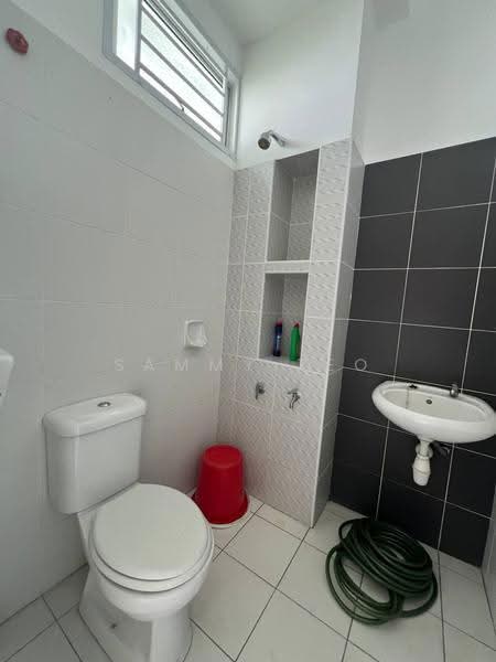 Rumah Teres 2-Tingkat untuk Dijual di Setia Eco Village (Gelang Patah) - SAMMY TEO - Bathroom - PropertyGuru.com.my