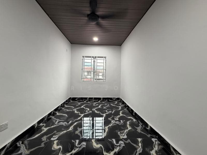 2-storey Terraced House for Sale in Rawang Perdana 1 (Rawang) - Tris Jong - Interior - PropertyGuru.com.my