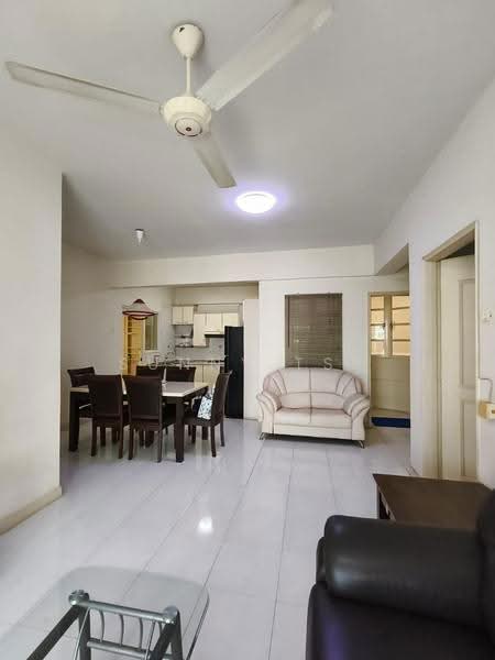 Condominium for Rent at Gold Coast Resort Condominium - Sunny Tse - Living Room - PropertyGuru.com.my