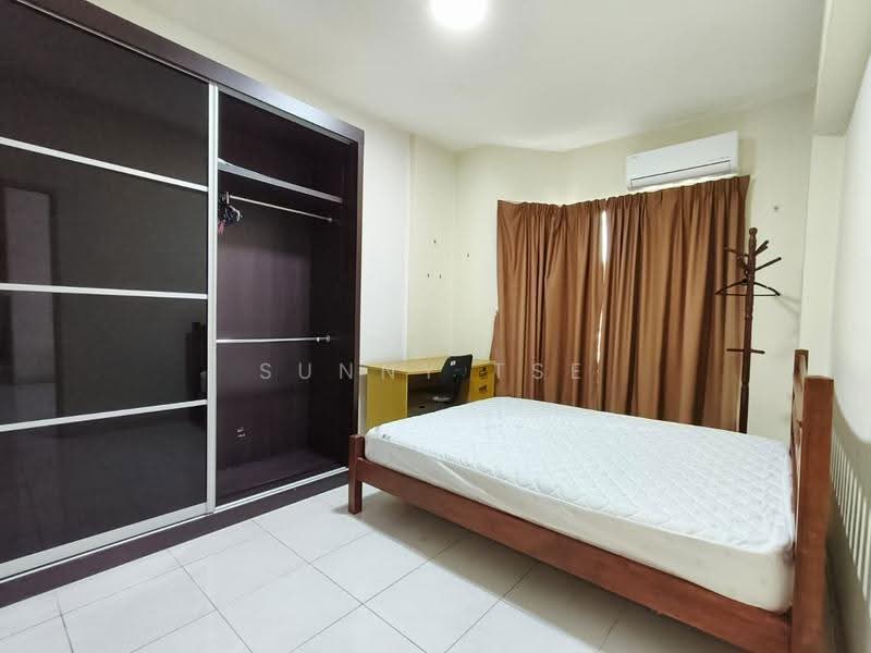 Condominium for Rent at Gold Coast Resort Condominium - Sunny Tse - Bedroom - PropertyGuru.com.my