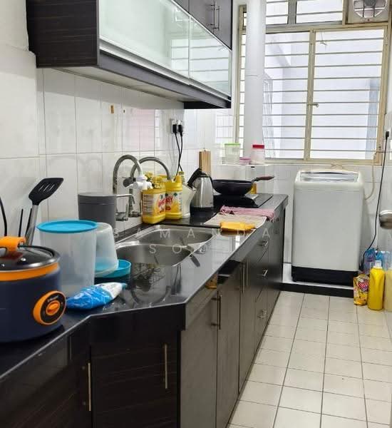 Kondominium untuk Disewa di Plaza Menjalara - Samanda Soon - Kitchen - PropertyGuru.com.my