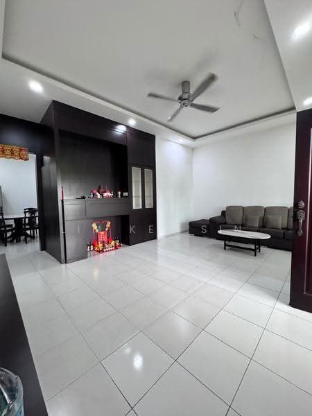 1.5-storey Terraced House for Rent in Simpang Ampat (Penang) - Lim Keh Sin - Living Room - PropertyGuru.com.my