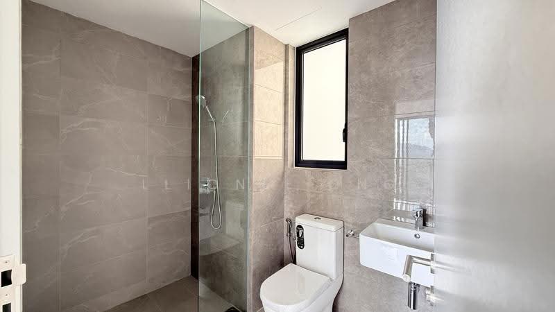 Pangsapuri untuk Dijual di Sfera - Llionel Ong - Bathroom - PropertyGuru.com.my