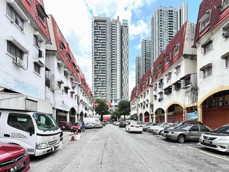 Kedai untuk Disewa di Taman Sri Sentosa (Jalan Klang Lama (Old Klang Road)) - Keanu Tan - Exterior - PropertyGuru.com.my
