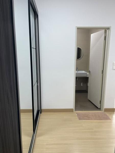Condominium for Rent at Kuchai Sentral - Kah Hin Lee - Bathroom - PropertyGuru.com.my