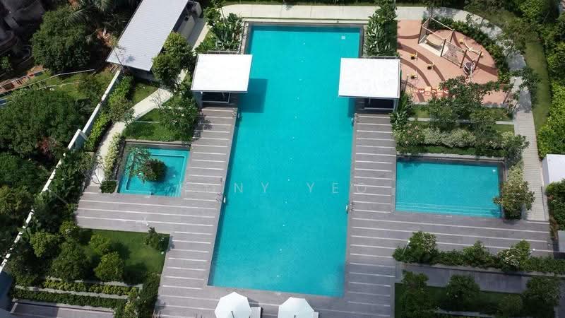 Kediaman Servis untuk Dijual di Suasana Bukit Ceylon / Raja Chulan Residences - Rony Yeo - Pool - PropertyGuru.com.my