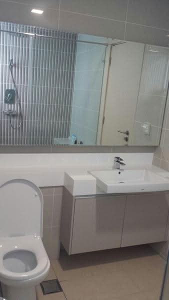 Kediaman Servis untuk Dijual di Suasana Bukit Ceylon / Raja Chulan Residences - Rony Yeo - Bathroom - PropertyGuru.com.my