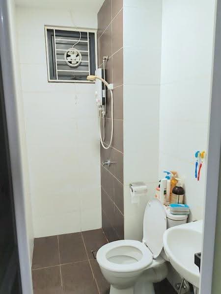 Condominium for Sale at Skyview Residence - Kenny Ooi - Bathroom - PropertyGuru.com.my