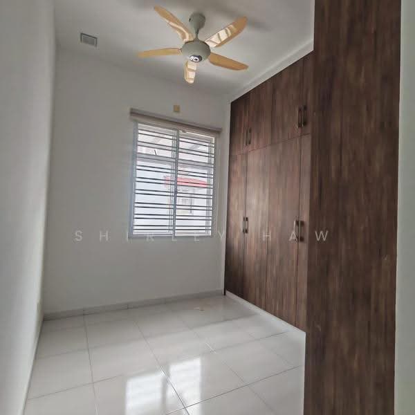 Rumah Teres 2-Tingkat untuk Dijual di Setia Eco Gardens (Gelang Patah) - Shirley Haw - Bedroom - PropertyGuru.com.my