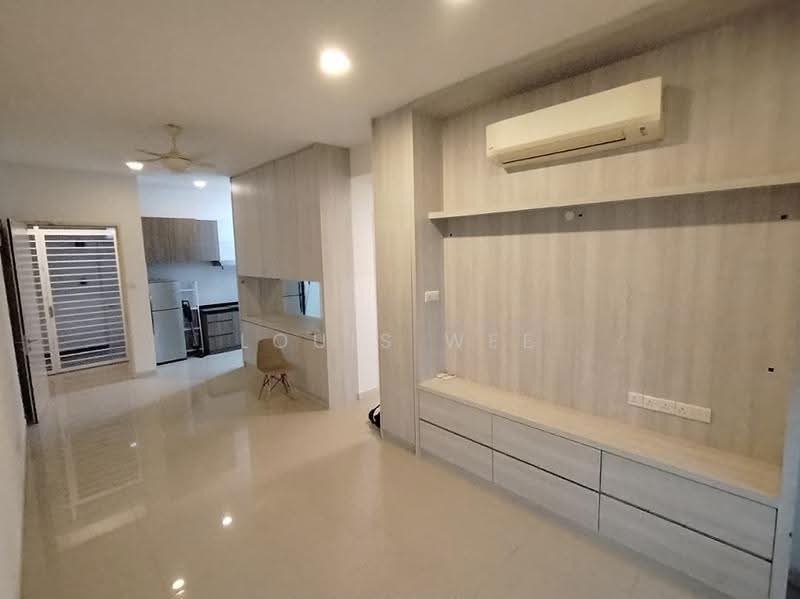 Kediaman Servis untuk Dijual di Desa Green - Louis Wee - Living Room - PropertyGuru.com.my