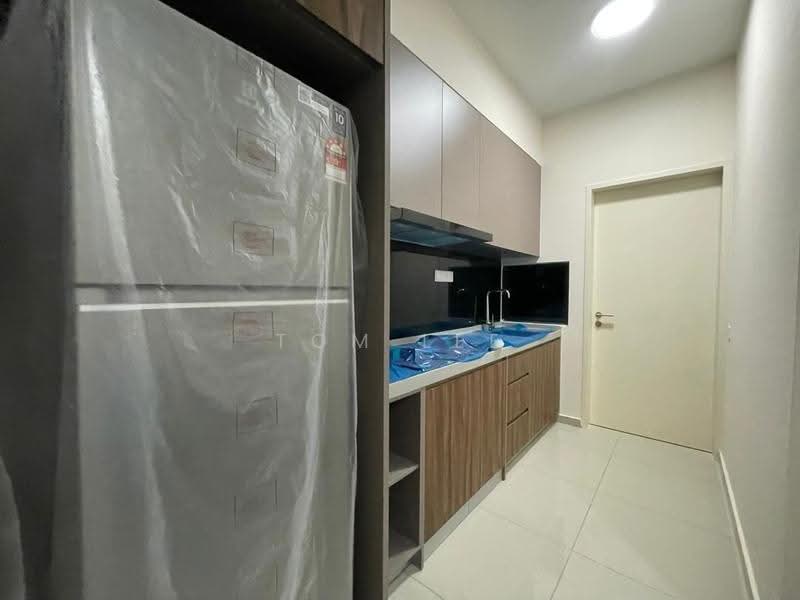Service Residence for Rent at D'Cosmos Residences - Tom Lee - Kitchen - PropertyGuru.com.my