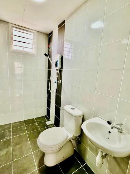 Apartment for Rent at Idaman Melur @ Cybersouth - Peter Tan - Bathroom - PropertyGuru.com.my