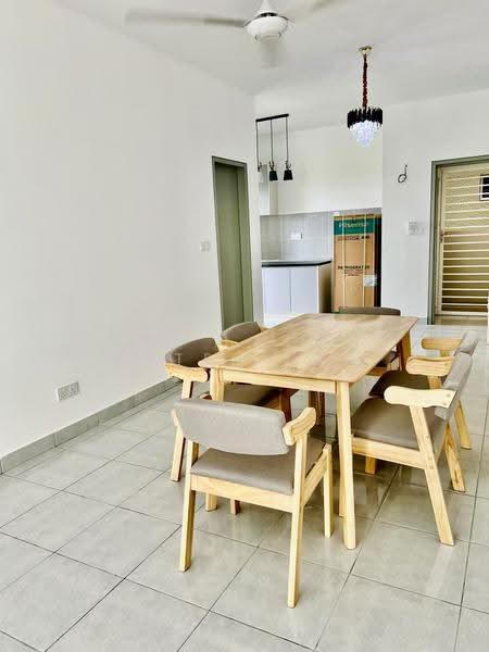 Apartment for Rent at Idaman Melur @ Cybersouth - Peter Tan - Dining Room - PropertyGuru.com.my