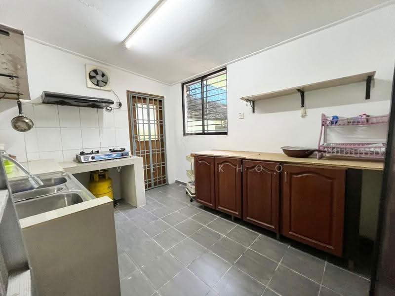 2-storey Terraced House for Sale in Kota Emerald (Rawang) - Evelyn Khoo - Kitchen - PropertyGuru.com.my