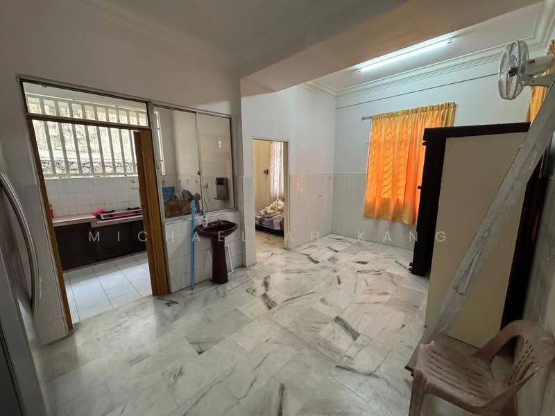 Semi-Detached House for Sale in Skudai (Johor) - Michael Ah Kang - Kitchen - PropertyGuru.com.my