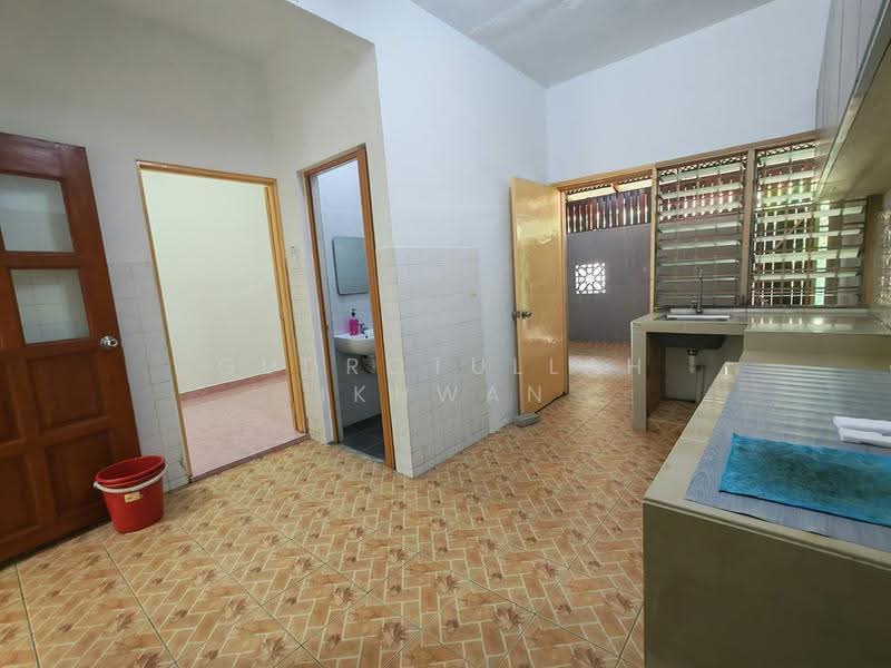 Rumah Teres 2-Tingkat untuk Dijual di Pandan Jaya (Ampang) - Gudrotullah Ikhwan - Kitchen - PropertyGuru.com.my