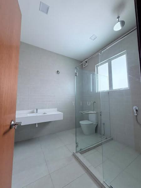 Bungalow House for Rent in Ukay Seraya (Ampang) - MT Tiu - Bathroom - PropertyGuru.com.my