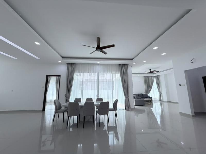 Bungalow House for Rent in Ukay Seraya (Ampang) - MT Tiu - Dining Room - PropertyGuru.com.my
