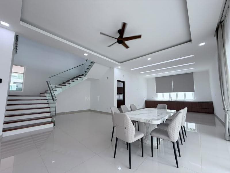 Bungalow House for Rent in Ukay Seraya (Ampang) - MT Tiu - Dining Room - PropertyGuru.com.my