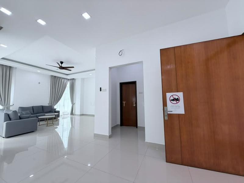 Bungalow House for Rent in Ukay Seraya (Ampang) - MT Tiu - Living Room - PropertyGuru.com.my