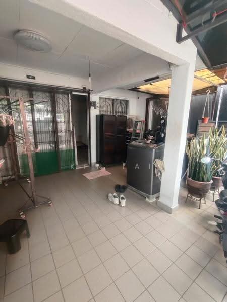 Rumah Teres 2-Tingkat untuk Dijual di Taman Bukit Idaman (Selayang) - Ken Lai - Exterior - PropertyGuru.com.my
